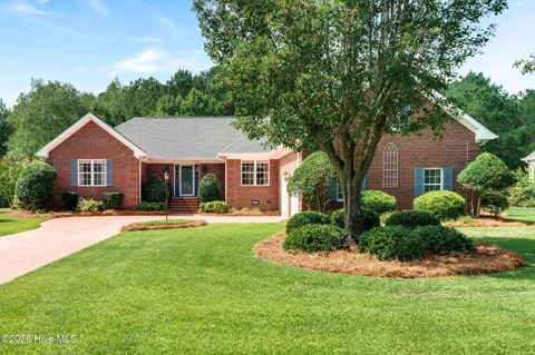 220 Red Fox Run Drive