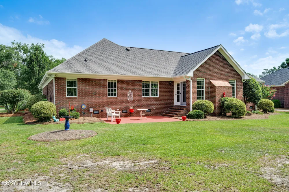 220 Red Fox Run Drive Wallace, NC 28466