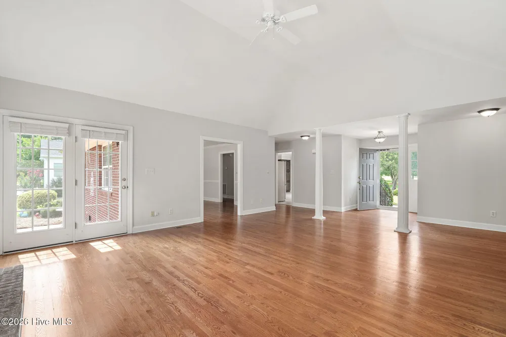 220 Red Fox Run Drive Wallace, NC 28466