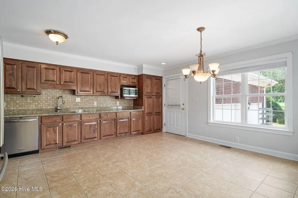 220 Red Fox Run Drive Wallace, NC 28466