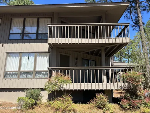207 Foxkroft Drive