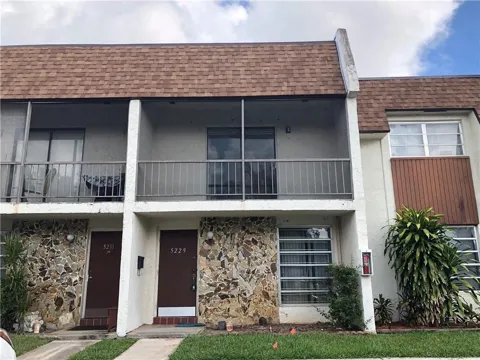 5229 SW 40TH AVENUE #41