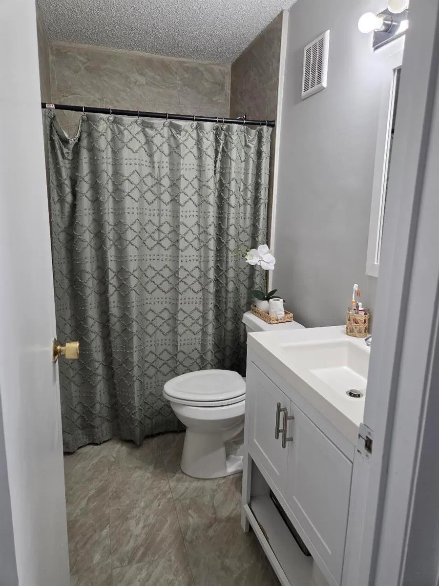 5229 SW 40TH AVENUE #41 Dania Beach, FL 33314