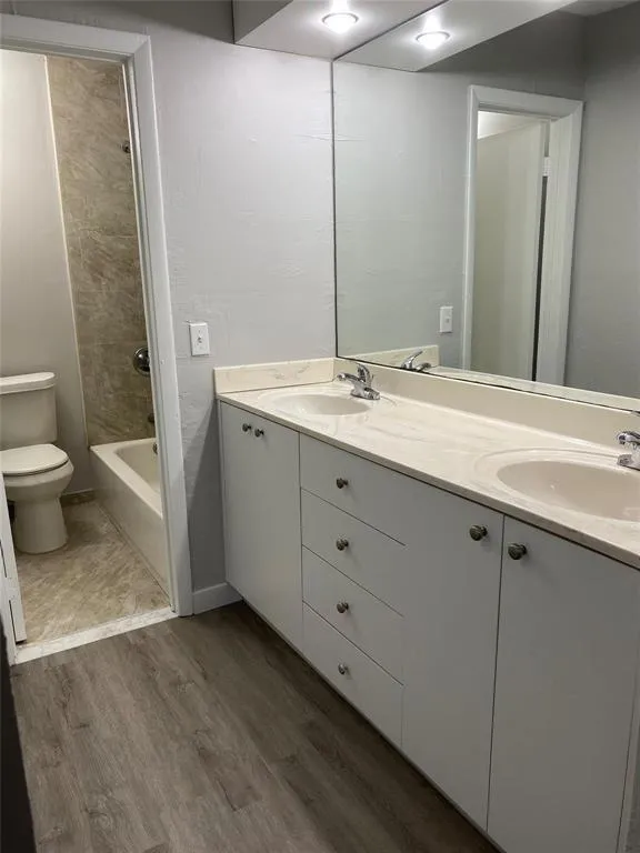 5229 SW 40TH AVENUE #41 Dania Beach, FL 33314