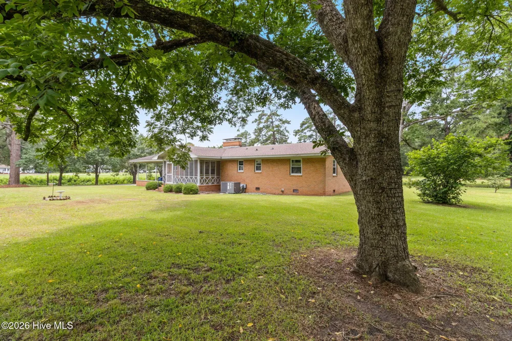 312 Mitchell Ford Road Clarkton, NC 28433