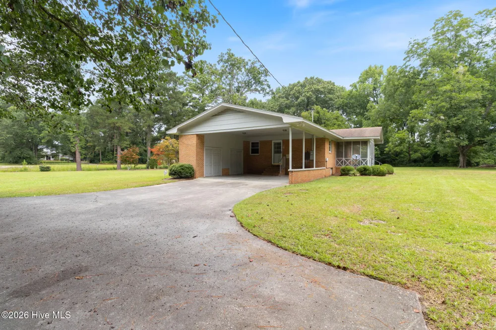 312 Mitchell Ford Road Clarkton, NC 28433