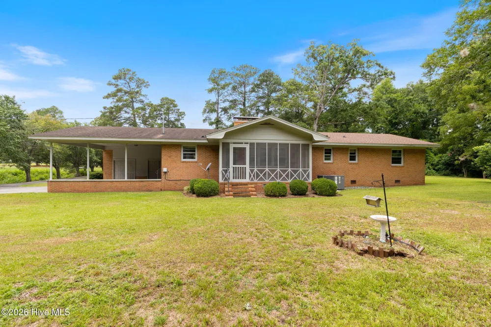 312 Mitchell Ford Road Clarkton, NC 28433