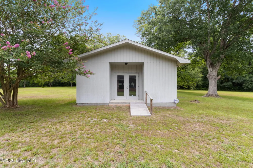 312 Mitchell Ford Road Clarkton, NC 28433