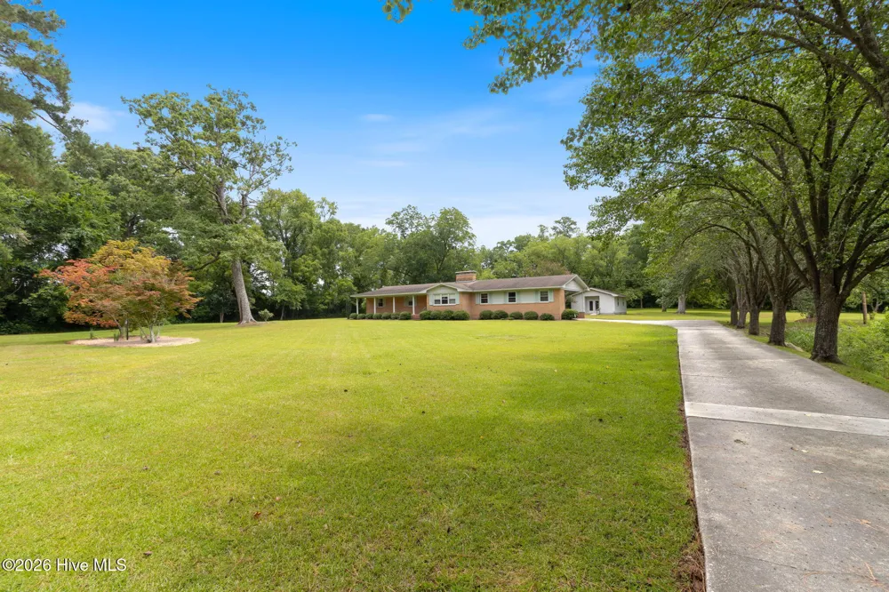 312 Mitchell Ford Road Clarkton, NC 28433
