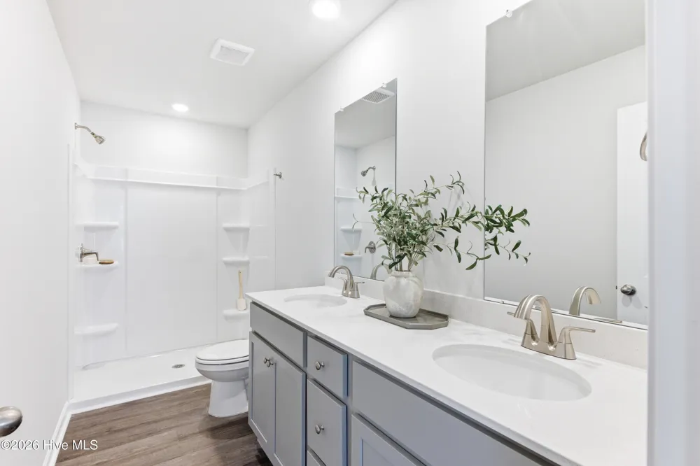 607 Sandy Hollow Drive Jacksonville, NC 28540