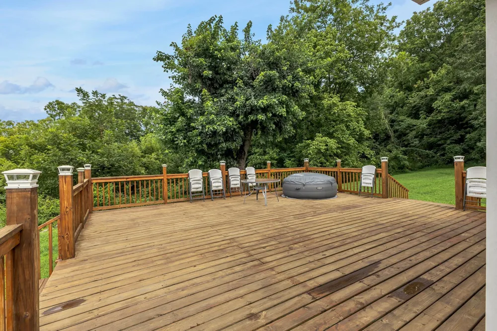 3838 Old State Rd Hampshire, TN 38461