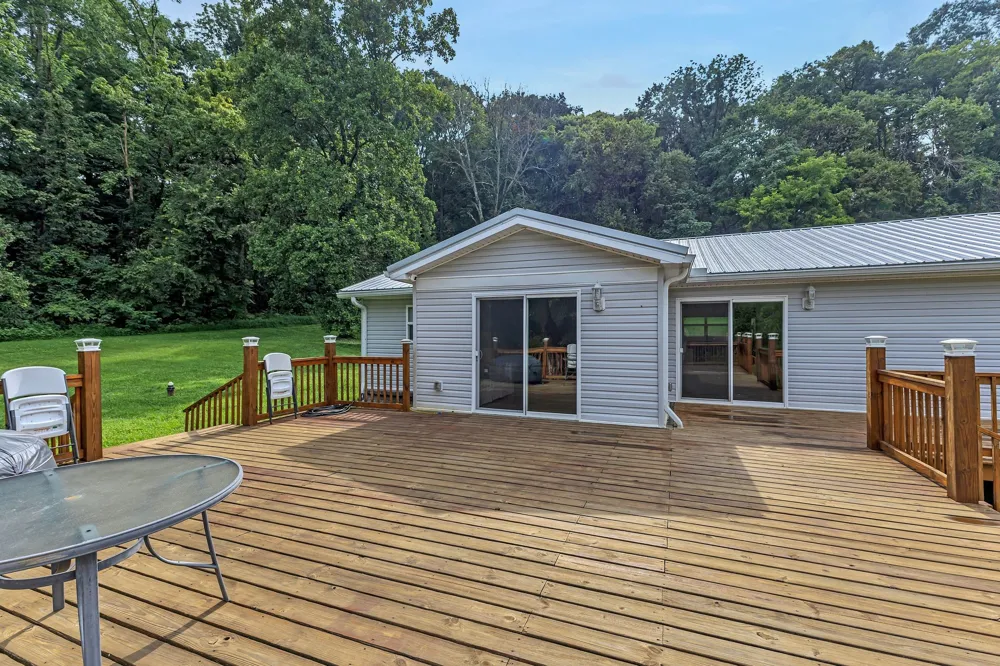 3838 Old State Rd Hampshire, TN 38461