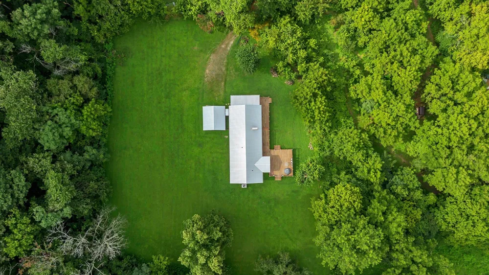 3838 Old State Rd Hampshire, TN 38461