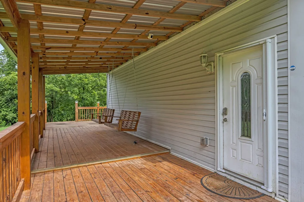 3838 Old State Rd Hampshire, TN 38461