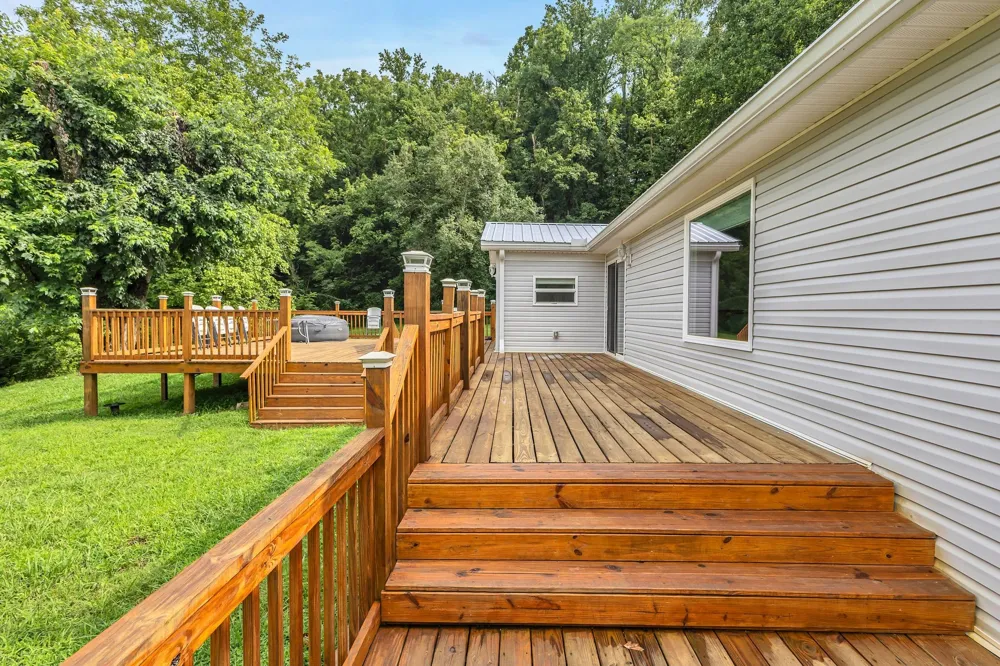 3838 Old State Rd Hampshire, TN 38461