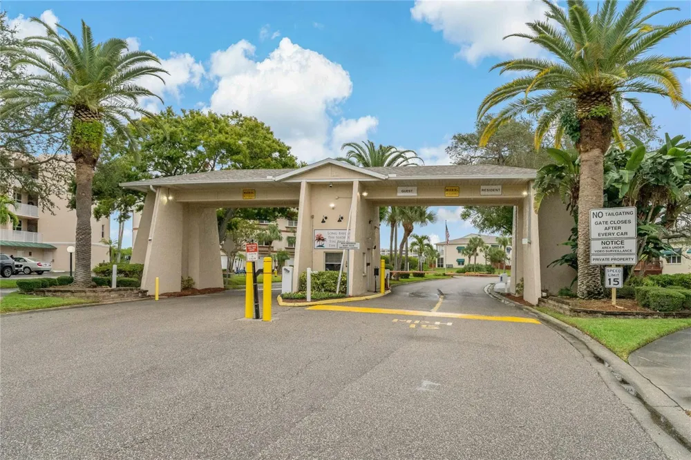 10032 65TH AVENUE #17 St Petersburg, FL 33708