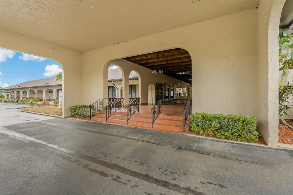 10032 65TH AVENUE #17 St Petersburg, FL 33708