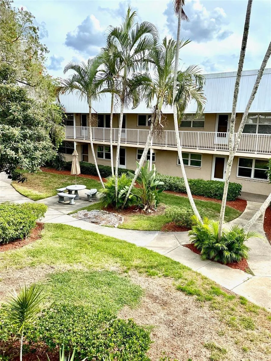 10032 65TH AVENUE #17 St Petersburg, FL 33708