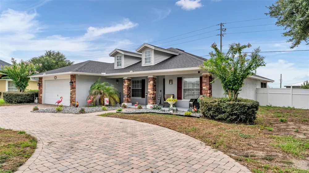 104 BENTLEY OAKS BOULEVARD Auburndale, FL 33823