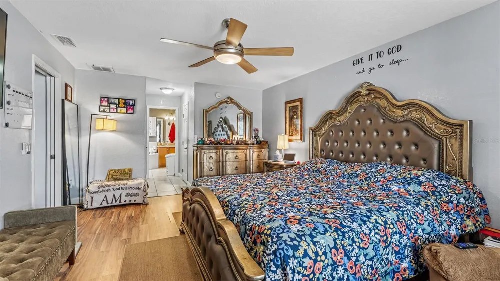 104 BENTLEY OAKS BOULEVARD Auburndale, FL 33823