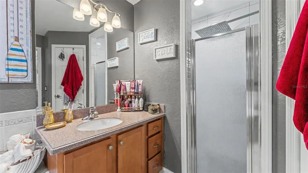 104 BENTLEY OAKS BOULEVARD Auburndale, FL 33823