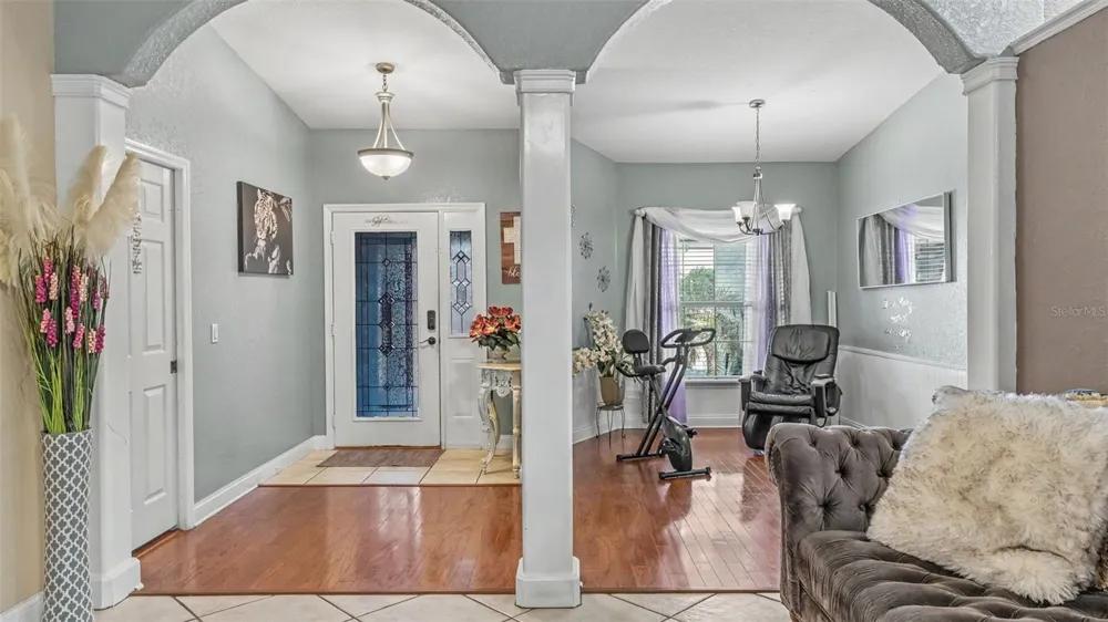 104 BENTLEY OAKS BOULEVARD Auburndale, FL 33823