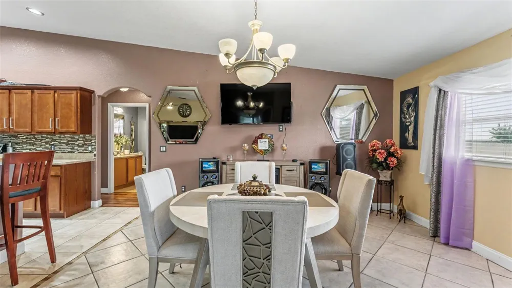 104 BENTLEY OAKS BOULEVARD Auburndale, FL 33823