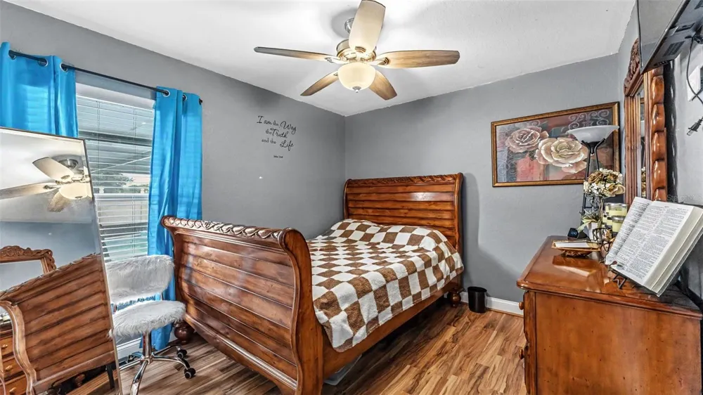 104 BENTLEY OAKS BOULEVARD Auburndale, FL 33823