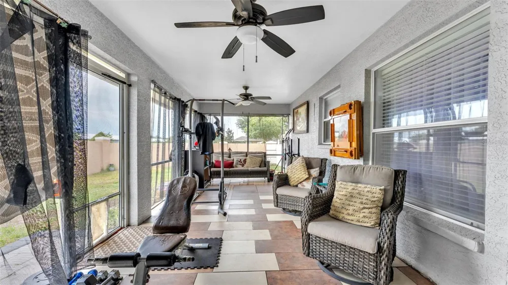 104 BENTLEY OAKS BOULEVARD Auburndale, FL 33823