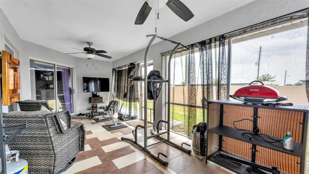 104 BENTLEY OAKS BOULEVARD Auburndale, FL 33823