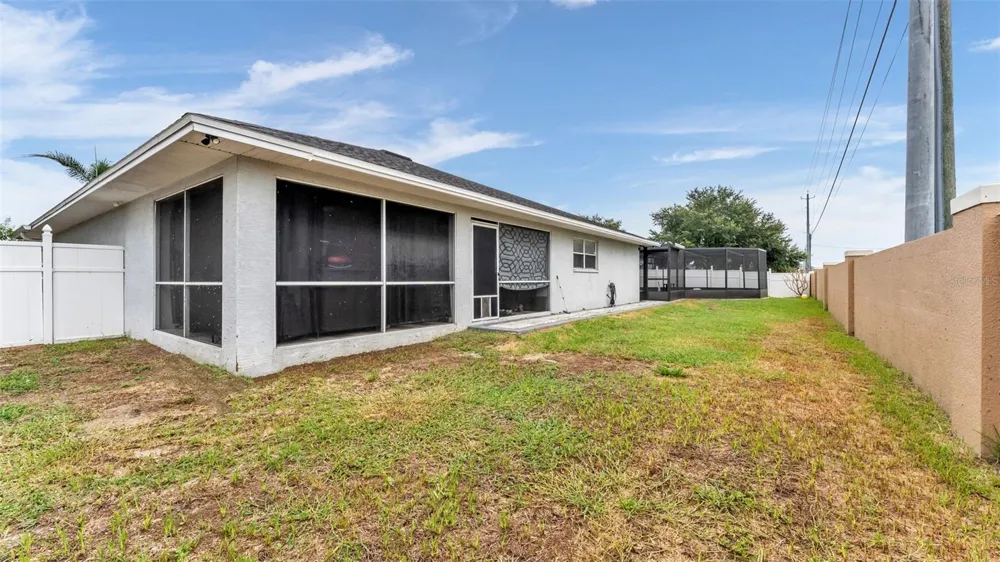 104 BENTLEY OAKS BOULEVARD Auburndale, FL 33823