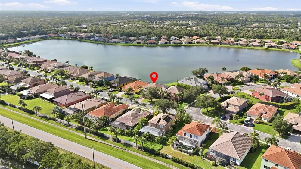 6904 74TH STREET CIRCLE E Bradenton, FL 34203