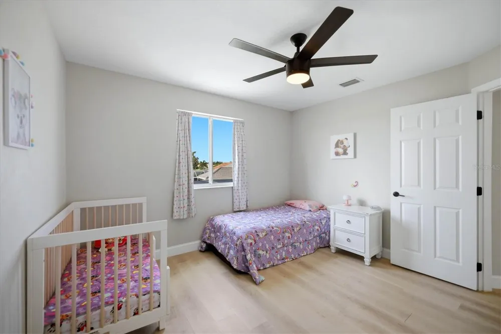 6904 74TH STREET CIRCLE E Bradenton, FL 34203