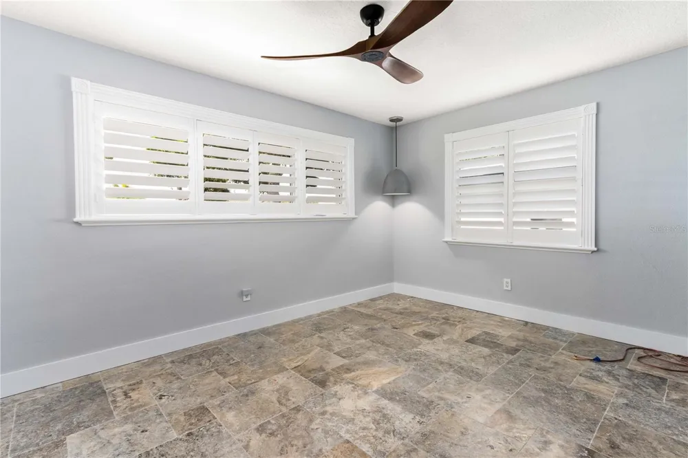 440 PALM ISLAND SE Clearwater Beach, FL 33767