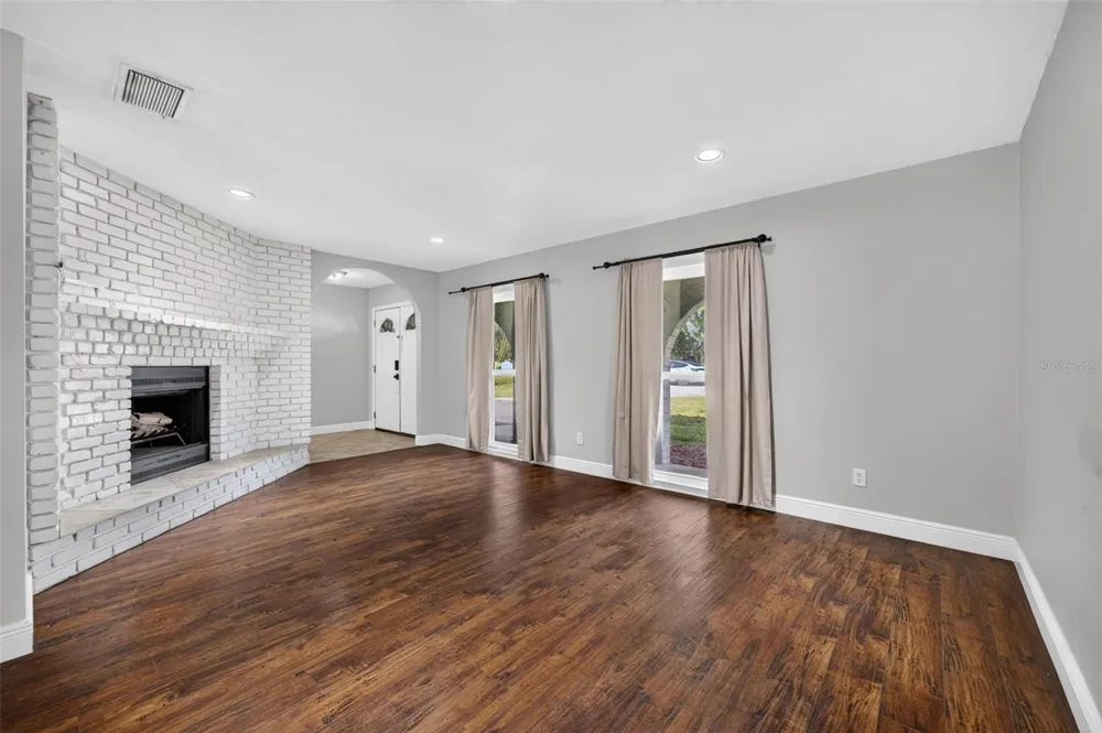 112 ROOSEVELT PLACE Maitland, FL 32751