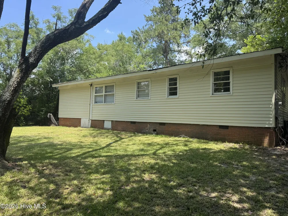 1114 Oak Avenue Rockingham, NC 28379