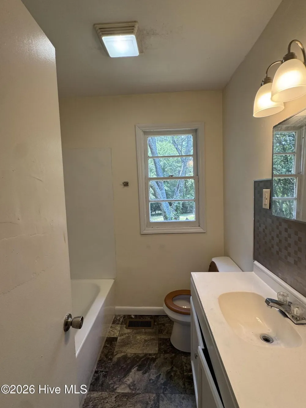 1114 Oak Avenue Rockingham, NC 28379