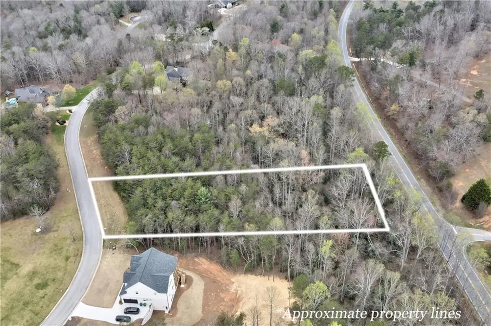 434 Beachwood Drive Cornelia, GA 30531