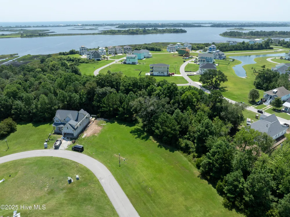 822 Lake Willow Way Holly Ridge, NC 28445