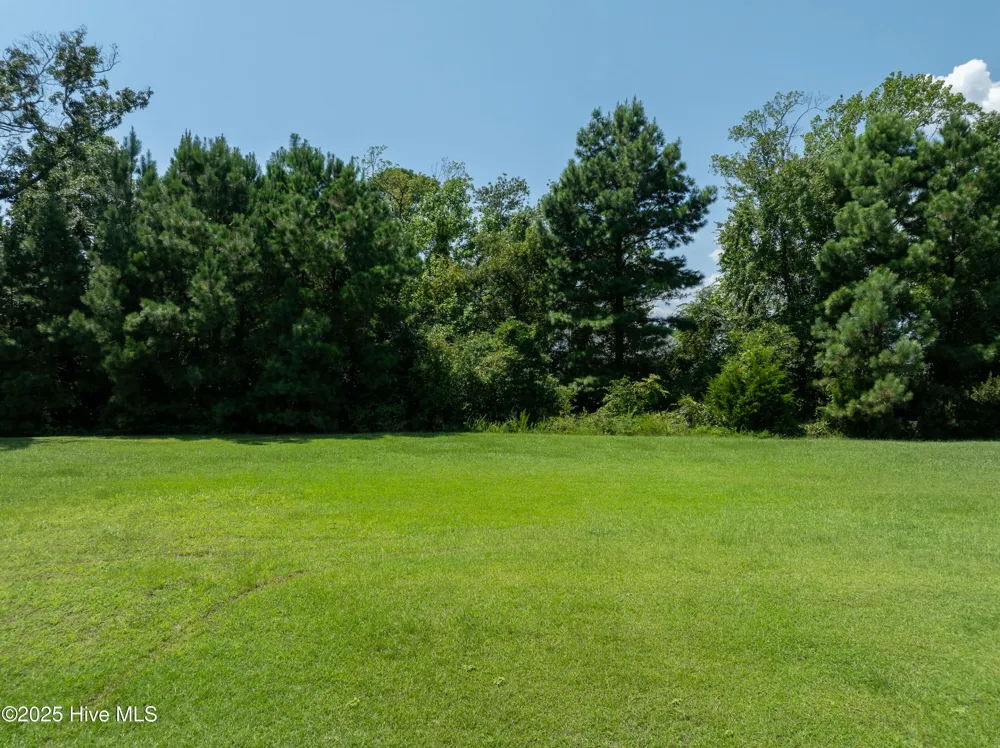 822 Lake Willow Way Holly Ridge, NC 28445