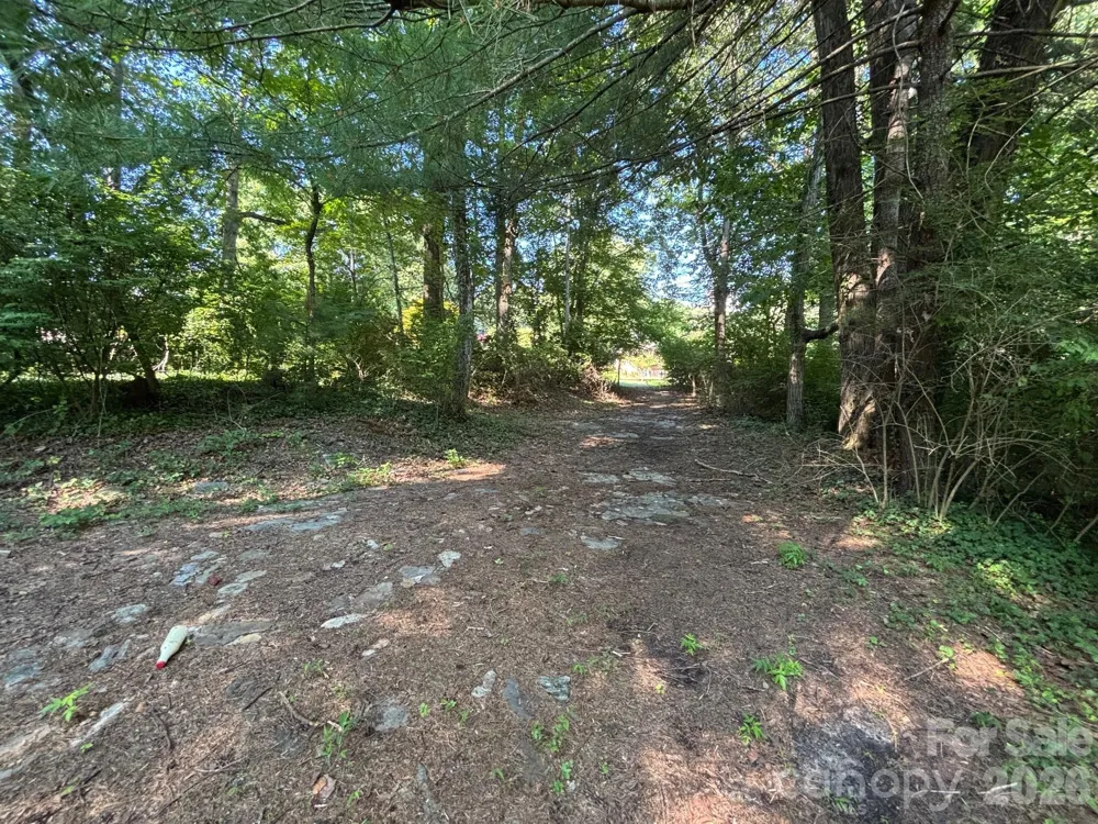 V/L Woodland Drive Marion, NC 28752