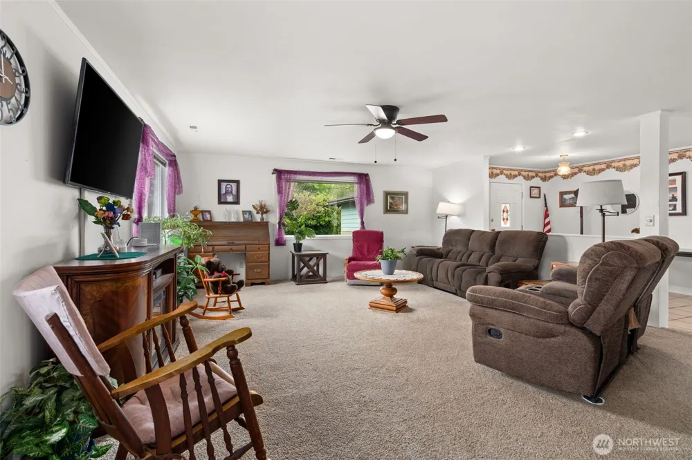 5412 Olympic Highway Aberdeen, WA 98520
