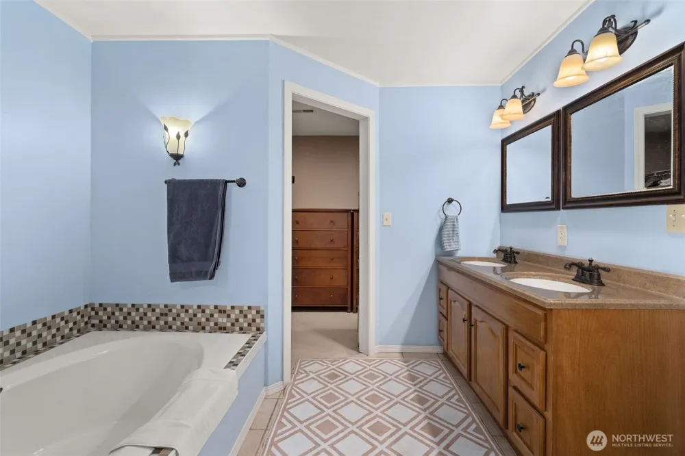 5412 Olympic Highway Aberdeen, WA 98520