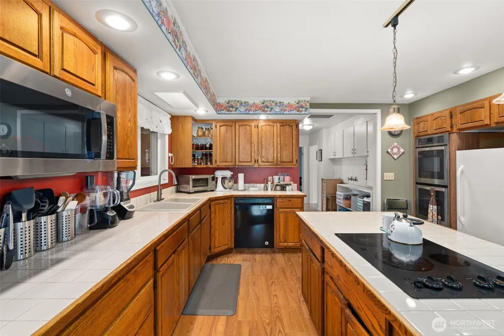 5412 Olympic Highway Aberdeen, WA 98520