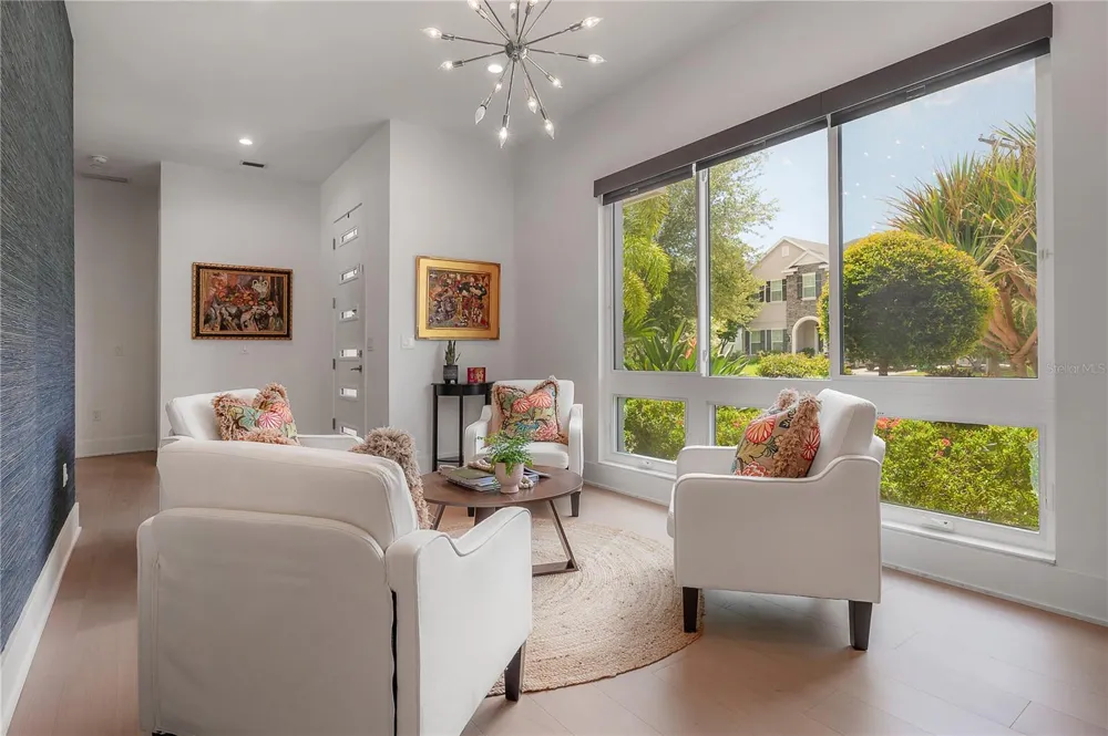 4207 W JETTON AVENUE Tampa, FL 33629