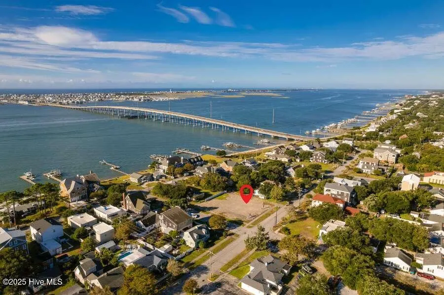 2103 Evans Street Morehead City, NC 28557