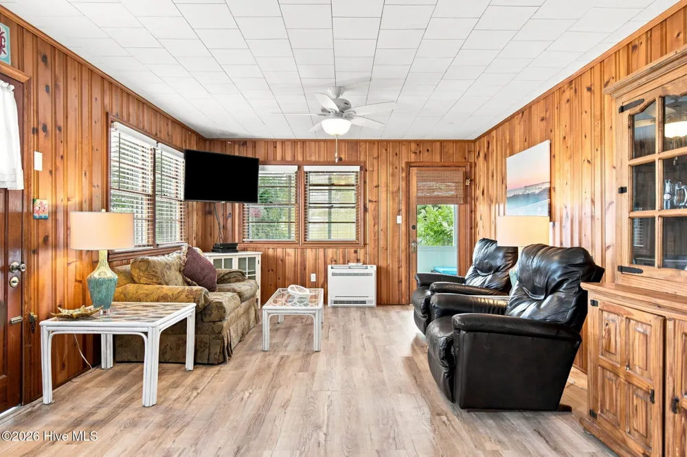 133 Fourth Avenue Kure Beach, NC 28449