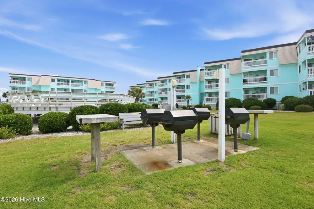 301 E Commerce Way Road #Sea Spray 358 Atlantic Beach, NC 28512
