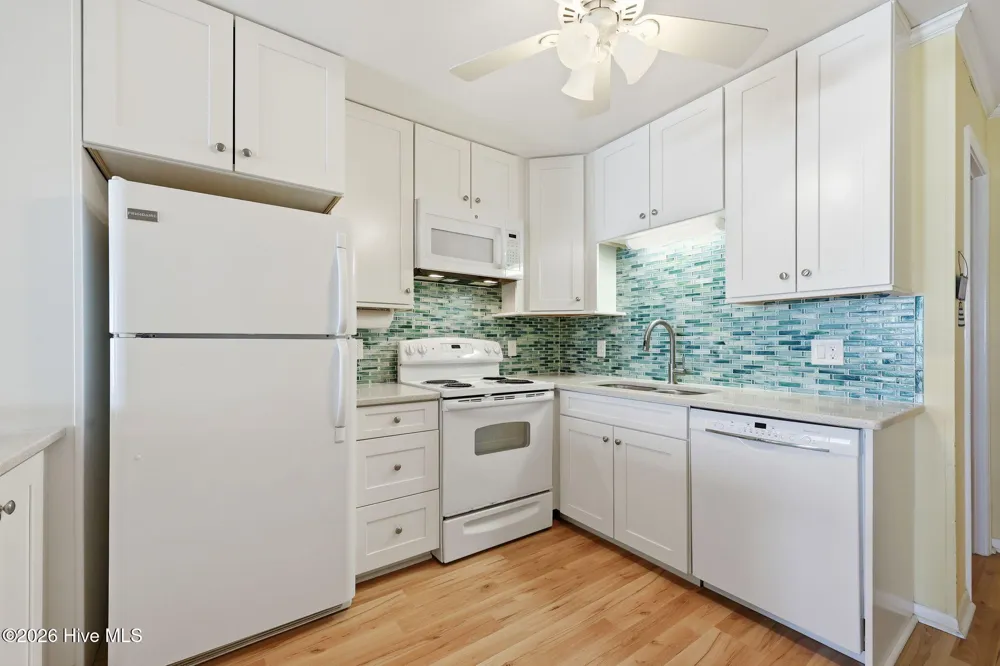 301 E Commerce Way Road #Sea Spray 358 Atlantic Beach, NC 28512