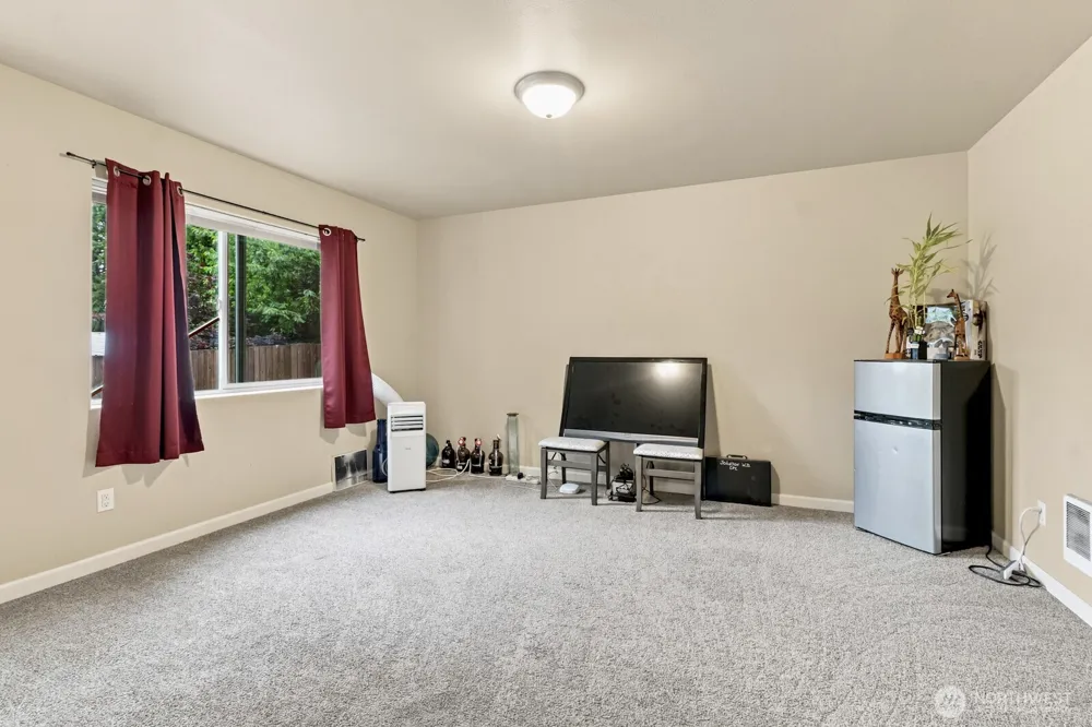 2315 SE Kelby Circle Port Orchard, WA 98366